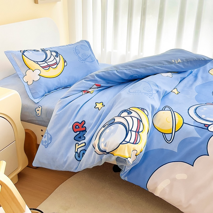 91家纺网 家纺一手货源 找家纺 梵赫 2025新款小版全棉纯棉卡通幼儿园儿童三件套套件 宇航小将