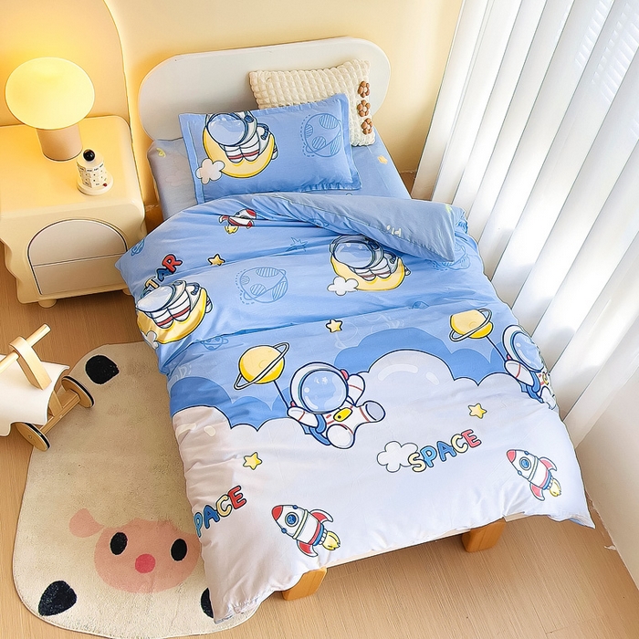 91家纺网 家纺一手货源 找家纺 梵赫 2025新款小版全棉纯棉卡通幼儿园儿童三件套套件 宇航小将