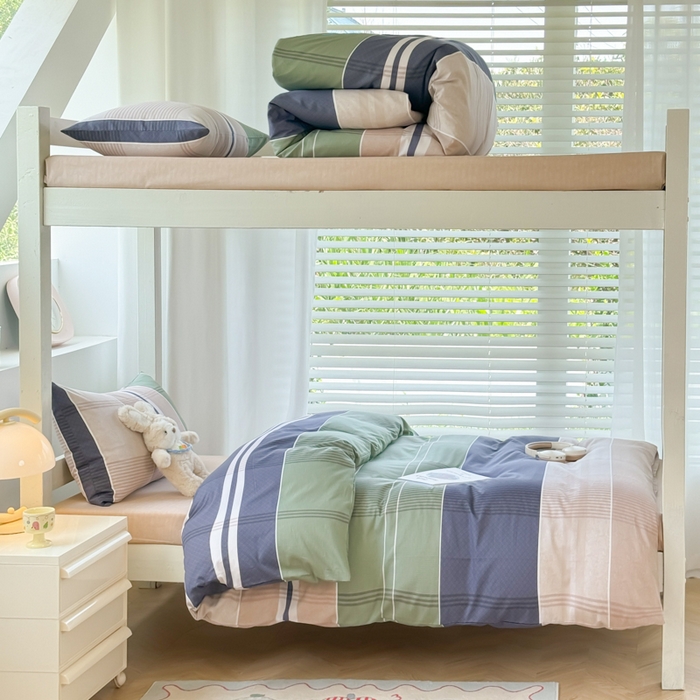 91家纺网 家纺一手货源 找家纺 简冠家纺 2025新款全棉学生三件套宿舍三件套纯棉学生床垫羽丝绒被子被芯 伊拉小镇-绿