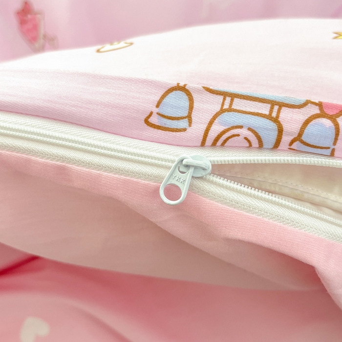 91家纺网 家纺一手货源 找家纺 暮思家居 2025新款正版授权三丽鸥全棉纯棉四件套系列-第三批 美美凯蒂