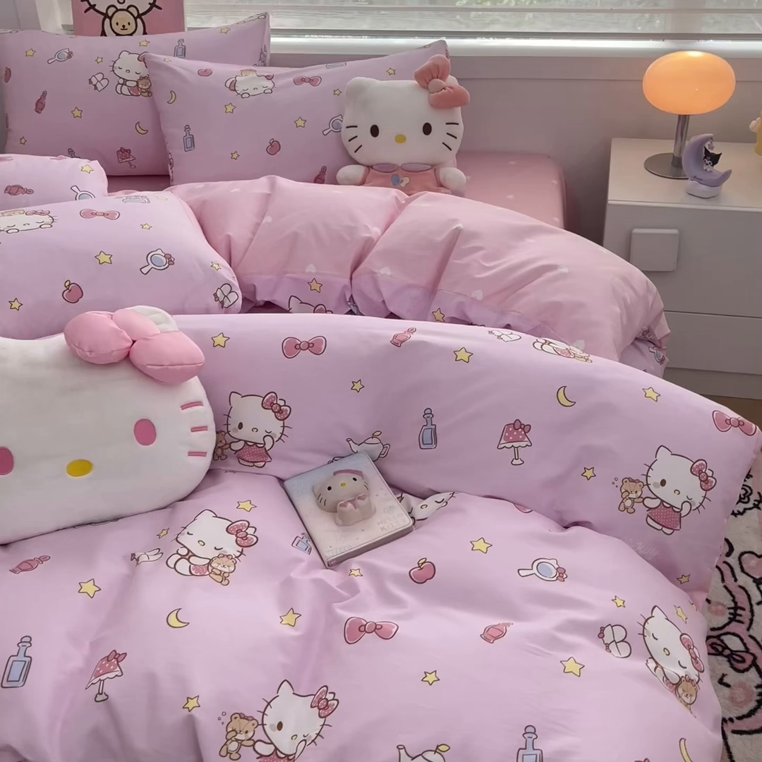 91家纺网 家纺一手货源 找家纺 暮思家居 2025新款正版授权三丽鸥全棉纯棉四件套系列-第三批 美美凯蒂