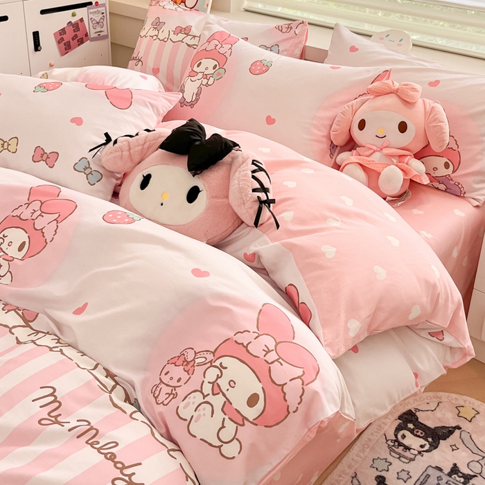 91家纺网 家纺一手货源 找家纺 暮思家居 2025新款正版授权三丽鸥全棉纯棉四件套系列-第三批 洋娃娃美乐蒂