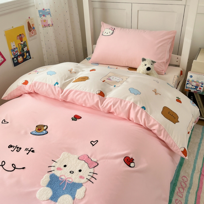 91家纺网 家纺一手货源 找家纺 如一 2025新款A类卡通毛巾绣水洗云朵棉学生宿舍床三件套 乖巧猫