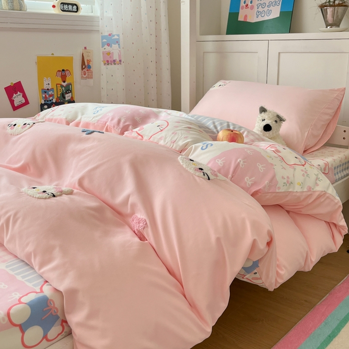 91家纺网 家纺一手货源 找家纺 如一 2025新款A类卡通毛巾绣水洗云朵棉学生宿舍床三件套 好多猫