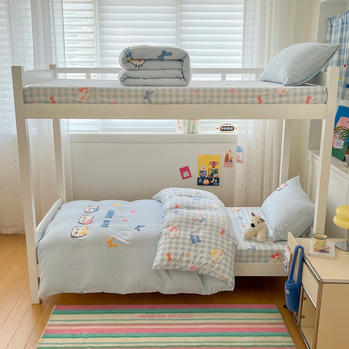 91家纺网 家纺一手货源 找家纺 如一 2025新款A类卡通毛巾绣水洗云朵棉学生宿舍床三件套 蓝格猫