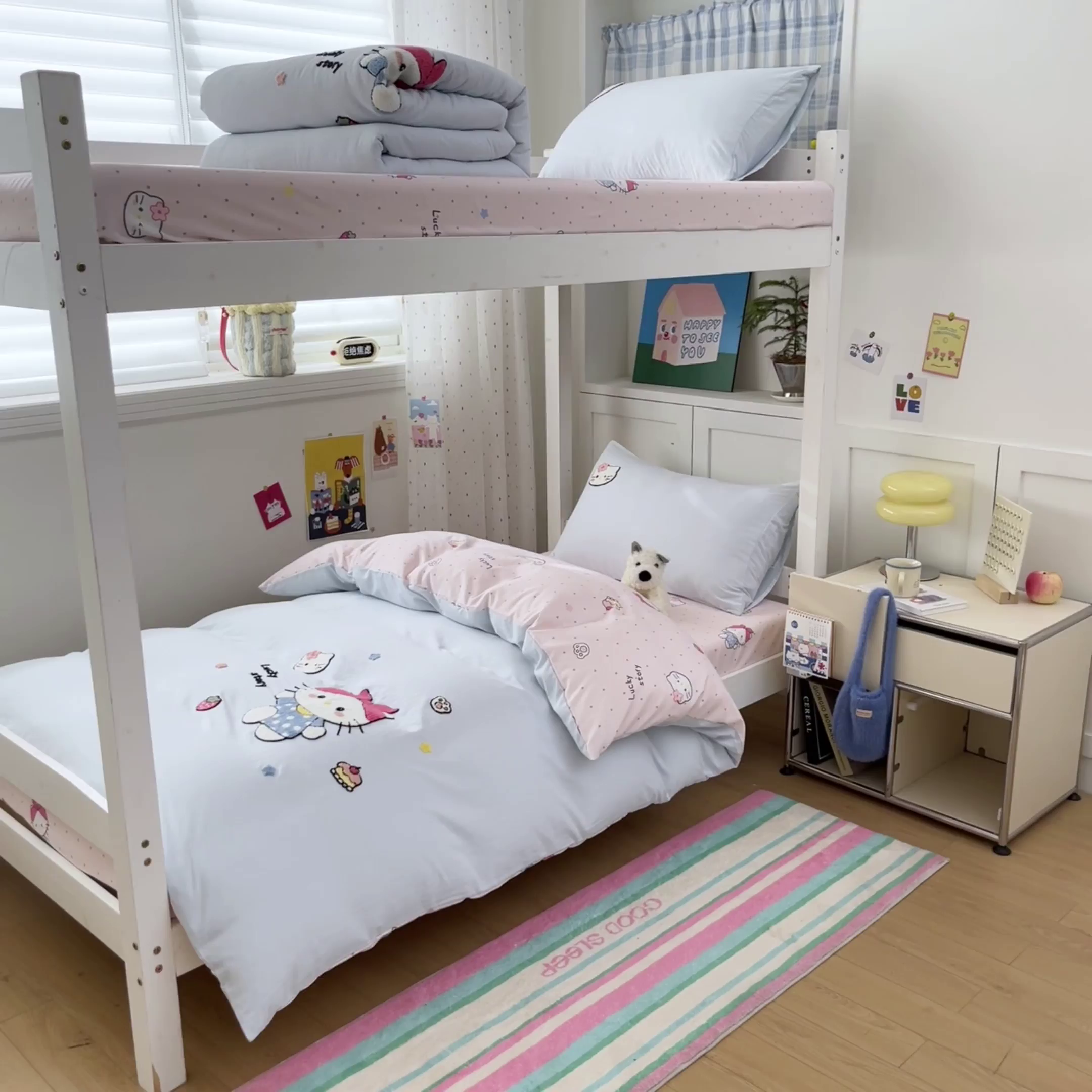 91家纺网 家纺一手货源 找家纺 如一 2025新款A类卡通毛巾绣水洗云朵棉学生宿舍床三件套 淘气猫