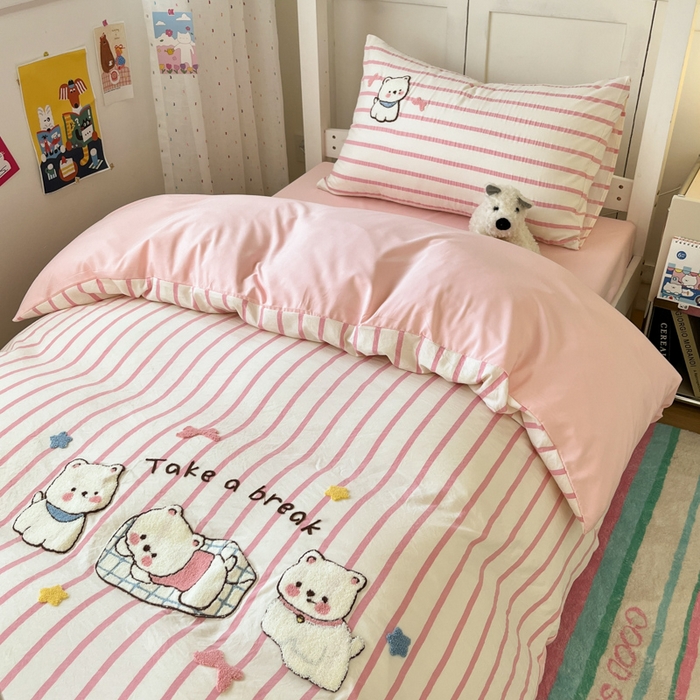 91家纺网 家纺一手货源 找家纺 如一 2025新款A类卡通毛巾绣水洗云朵棉学生宿舍床三件套 小奶狗