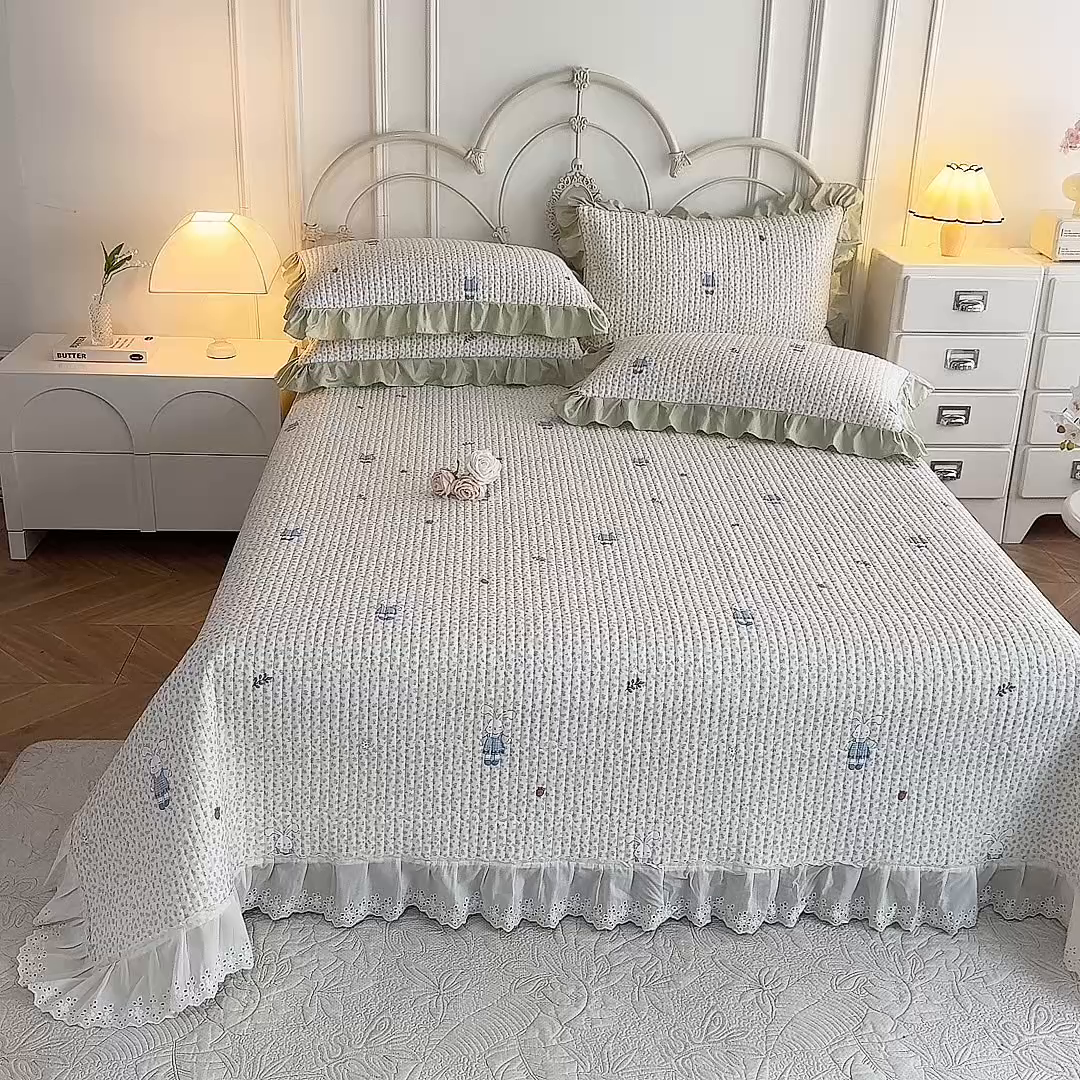 91家纺网 家纺一手货源 找家纺 美达家纺 2025新款全棉夹棉密道款床盖单品床盖床盖单件 奶呼兔兔-米（可定制）