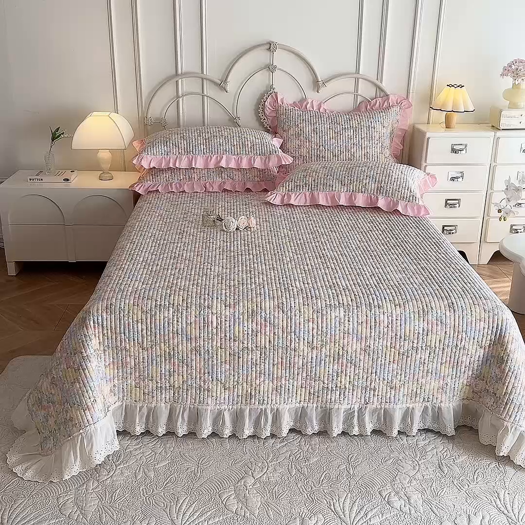 91家纺网 家纺一手货源 找家纺 美达家纺 2025新款全棉夹棉密道款床盖单品床盖床盖单件 暖阳绿意（可定制）