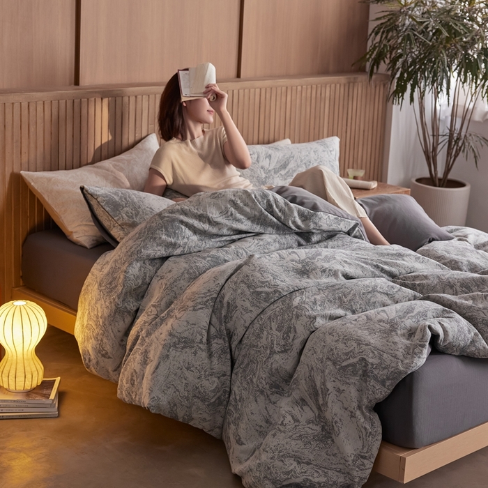 91家纺网 家纺一手货源 找家纺 梦享生活家居2025新款全棉色织双层纱提花四件套 流沙灰