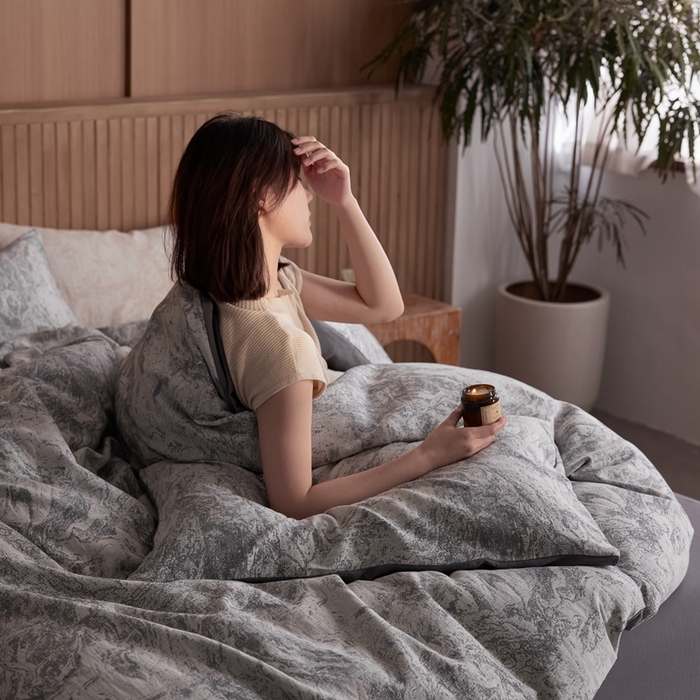 91家纺网 家纺一手货源 找家纺 梦享生活家居2025新款全棉色织双层纱提花四件套 流沙灰