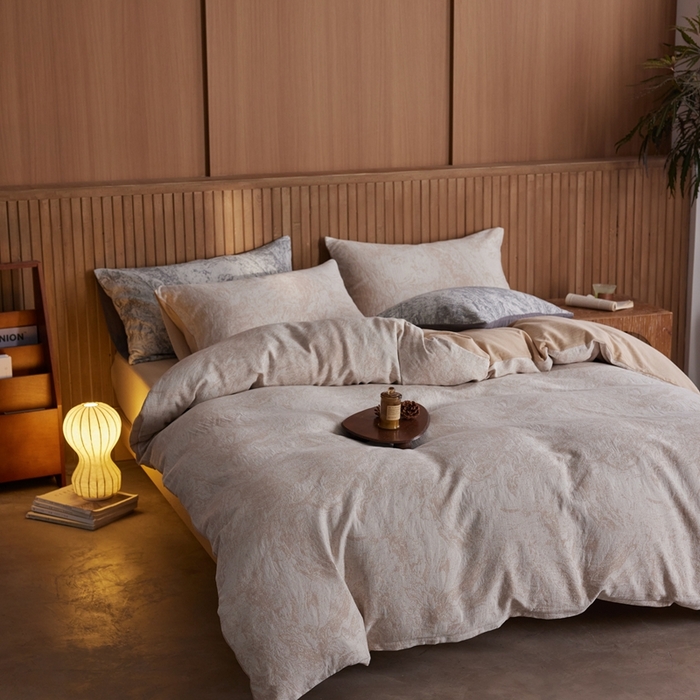 91家纺网 家纺一手货源 找家纺 梦享生活家居2025新款全棉色织双层纱提花四件套 流沙卡其