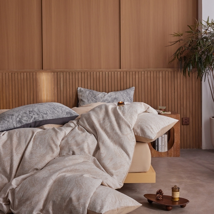 91家纺网 家纺一手货源 找家纺 梦享生活家居2025新款全棉色织双层纱提花四件套 流沙卡其