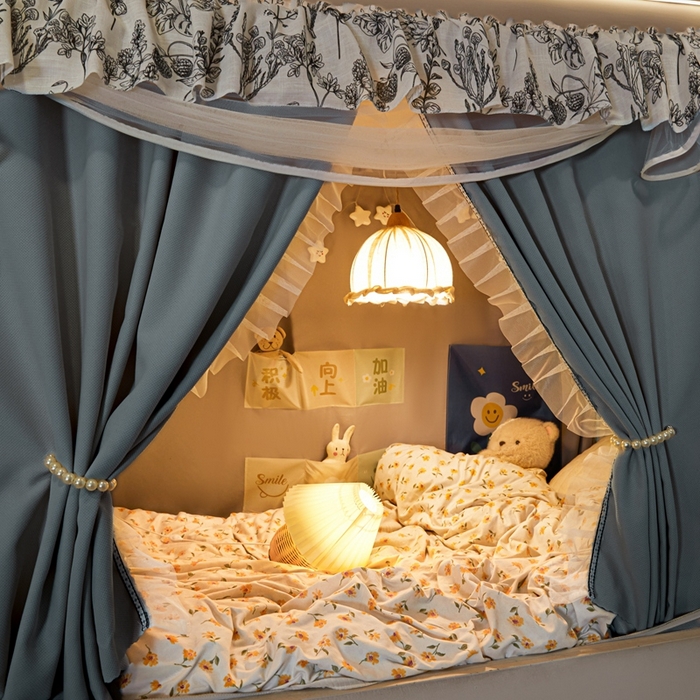 91家纺网 家纺一手货源 找家纺 飞轮海蚊帐2025新款学生宿主三开门遮光蚊帐XZ-97棉麻花边款 全底加高1.2    6面全包 蓝灰