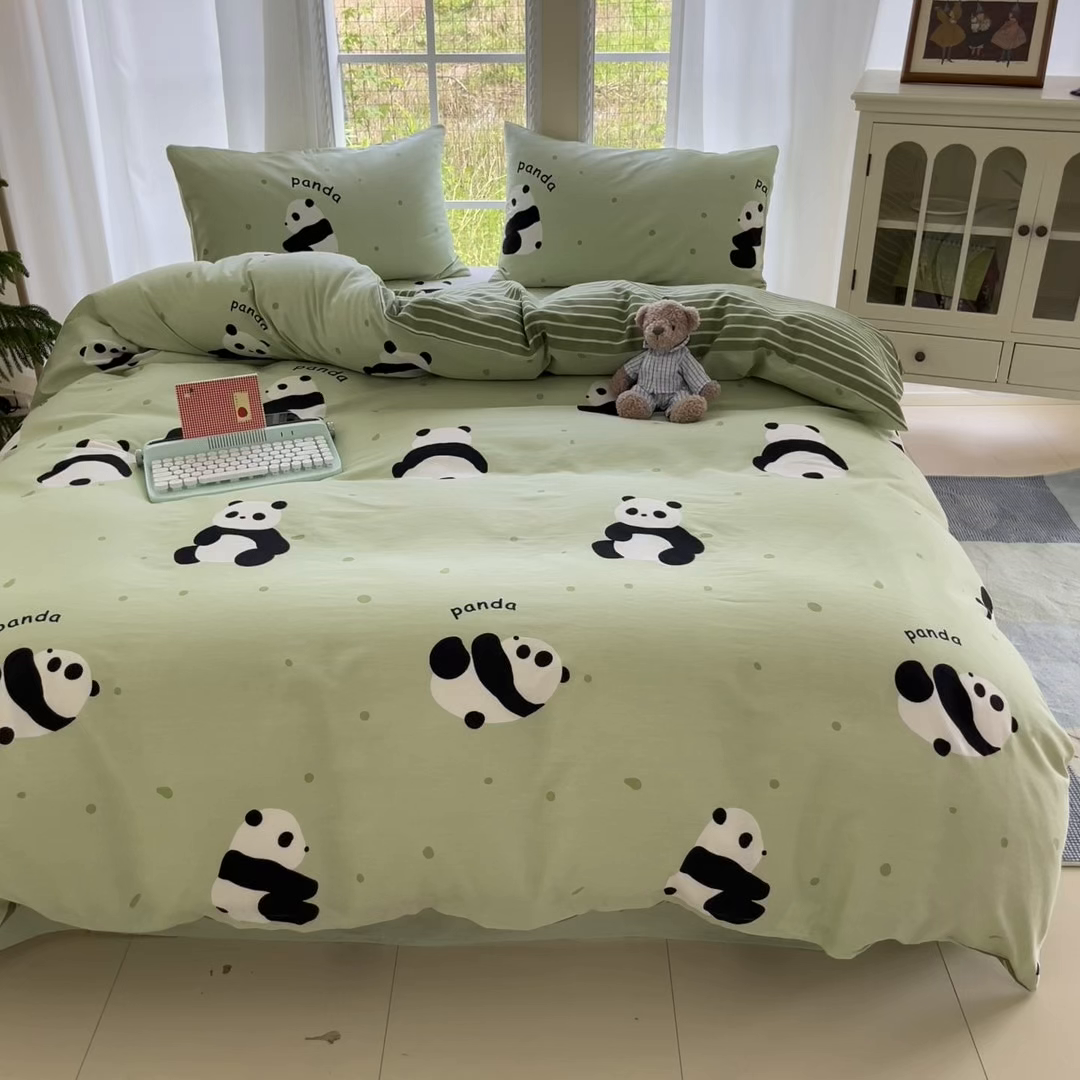 91家纺网 家纺一手货源 找家纺 寻米 2025新款全棉纯棉印花学生季四件套 爱你熊