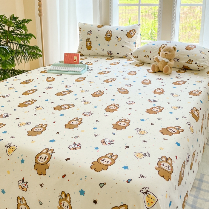 91家纺网 家纺一手货源 找家纺 寻米 2025新款全棉纯棉印花学生季四件套 焦糖布丁