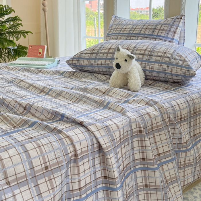 91家纺网 家纺一手货源 找家纺 寻米 2025新款全棉纯棉印花学生季四件套 柏林小镇