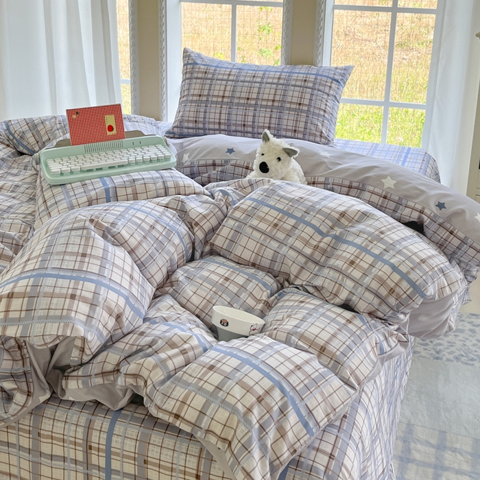 91家纺网 家纺一手货源 找家纺 寻米 2025新款全棉纯棉印花学生季四件套 柏林小镇