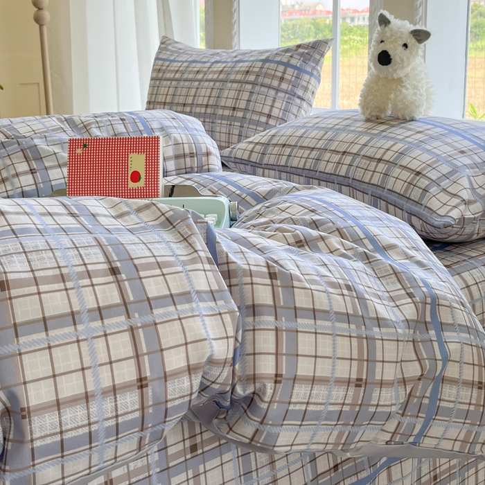 91家纺网 家纺一手货源 找家纺 寻米 2025新款全棉纯棉印花学生季四件套 柏林小镇