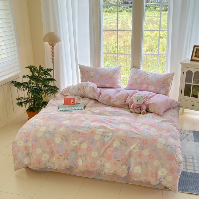 91家纺网 家纺一手货源 找家纺 寻米 2025新款全棉纯棉印花学生季四件套 春日暖阳-粉