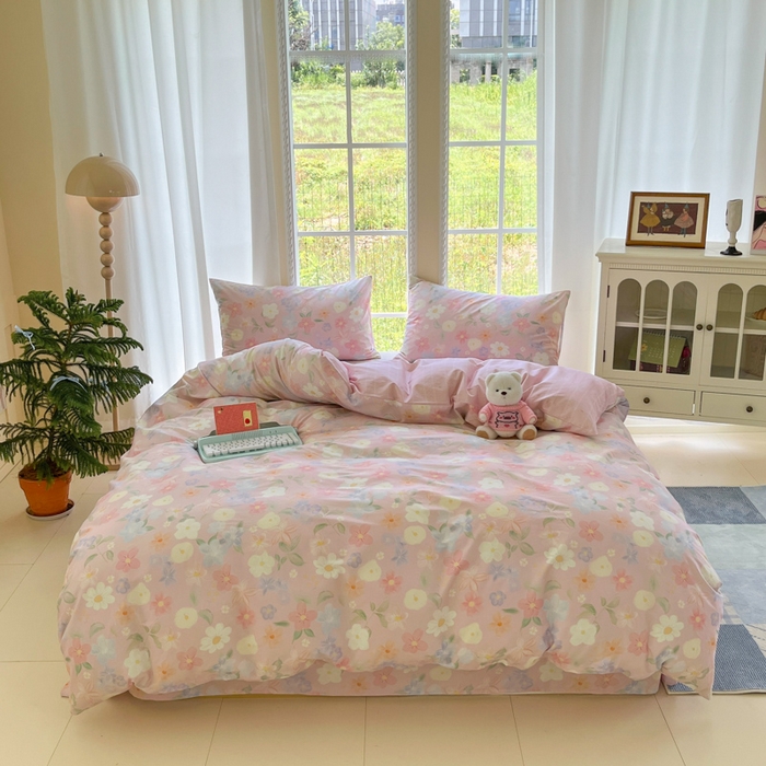 91家纺网 家纺一手货源 找家纺 寻米 2025新款全棉纯棉印花学生季四件套 春日暖阳-粉