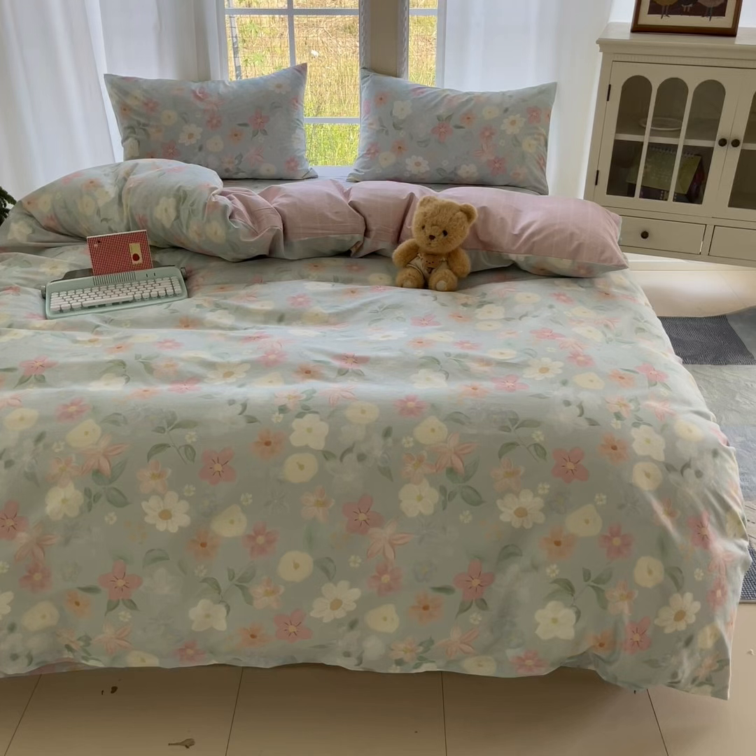 91家纺网 家纺一手货源 找家纺 寻米 2025新款全棉纯棉印花学生季四件套 春日暖阳-兰