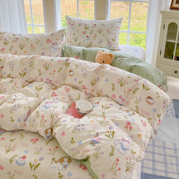 91家纺网 家纺一手货源 找家纺 寻米 2025新款全棉纯棉印花学生季四件套 花园小狗