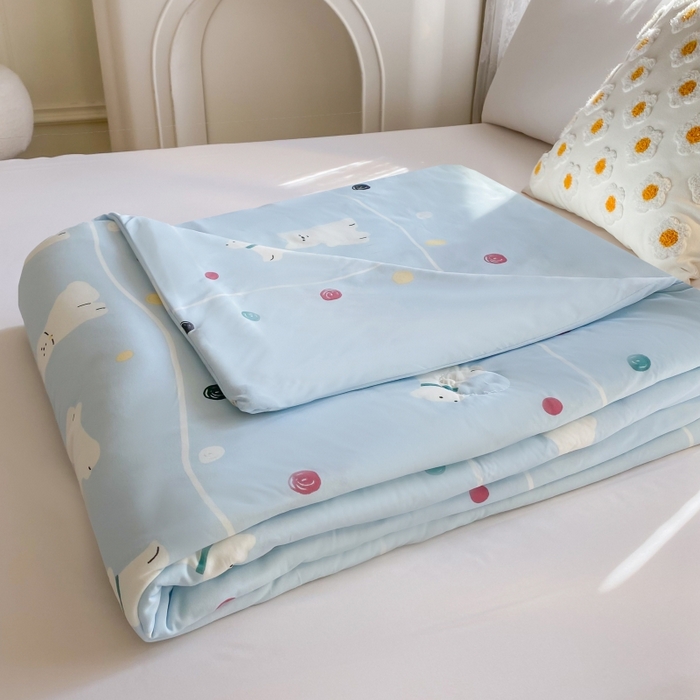 91家纺网 家纺一手货源 找家纺 小叮当家纺仓储工厂店 提供买家秀爆款花型不断货）2025新款A类母婴级宝宝被子豆豆绒牛奶针织棉被子儿童豆豆被大豆被春秋冬被 牛奶针织被-嗨皮狗