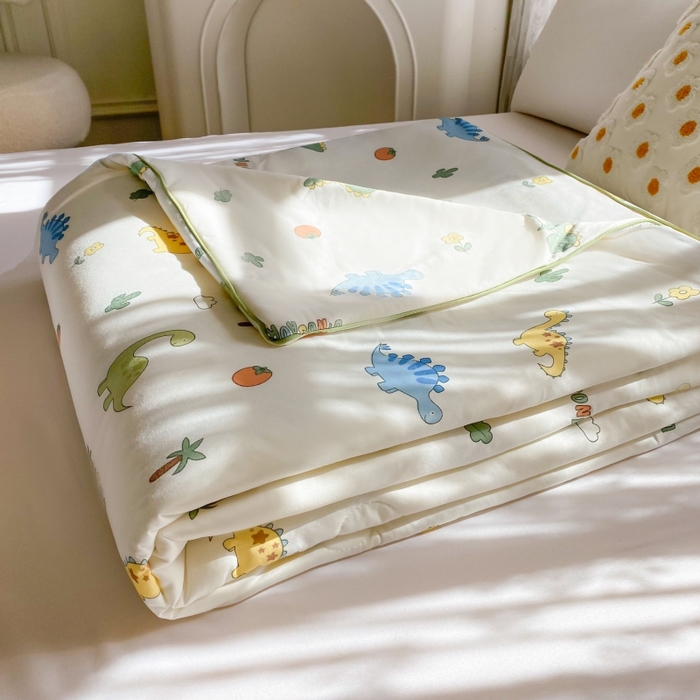 91家纺网 家纺一手货源 找家纺 小叮当家纺仓储工厂店 提供买家秀爆款花型不断货）2025新款A类母婴级宝宝被子豆豆绒牛奶针织棉被子儿童豆豆被大豆被春秋冬被 牛奶针织被-卡通小恐龙