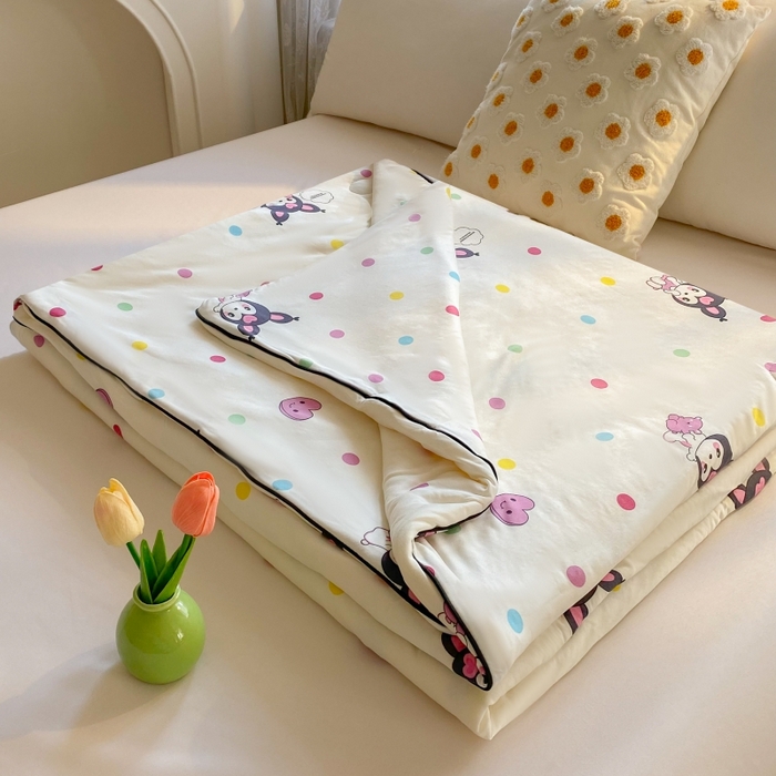 91家纺网 家纺一手货源 找家纺 小叮当家纺仓储工厂店 提供买家秀爆款花型不断货）2025新款A类母婴级宝宝被子豆豆绒牛奶针织棉被子儿童豆豆被大豆被春秋冬被 牛奶针织被-库洛米