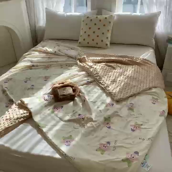 91家纺网 家纺一手货源 找家纺 小叮当家纺仓储工厂店 提供买家秀爆款花型不断货）2025新款A类母婴级宝宝被子豆豆绒牛奶针织棉被子儿童豆豆被大豆被春秋冬被 牛奶针织被-快乐海星