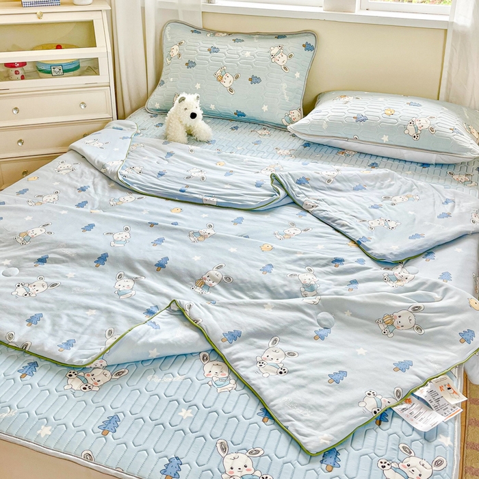 91家纺网 家纺一手货源 找家纺 小叮当家纺仓储工厂店 提供买家秀爆款花型不断货）2025新款A类母婴级宝宝被子豆豆绒牛奶针织棉被子儿童豆豆被大豆被春秋冬被 牛奶针织被-萌兔