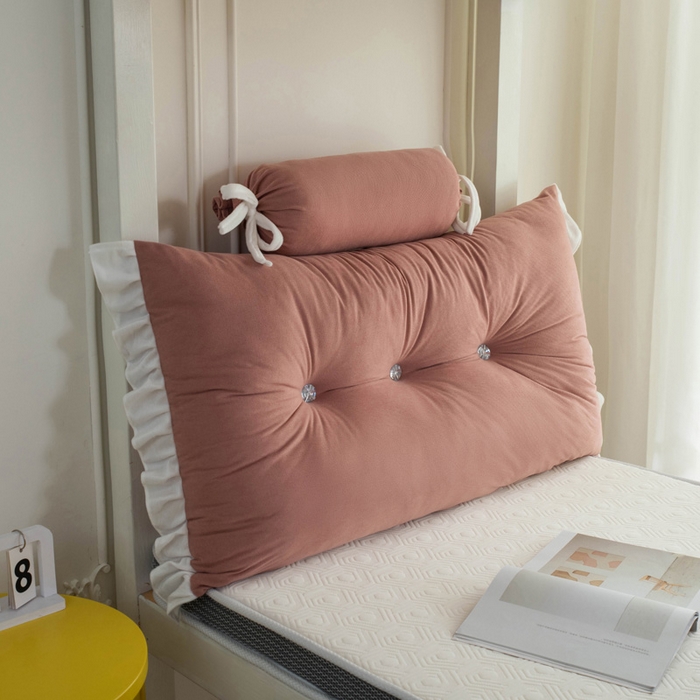 91家纺网 家纺一手货源 找家纺 一兰家纺 2025新款学生季床头靠垫床上护栏公主风靠枕床上抱枕护腰靠--花容系列 花容-豆沙红