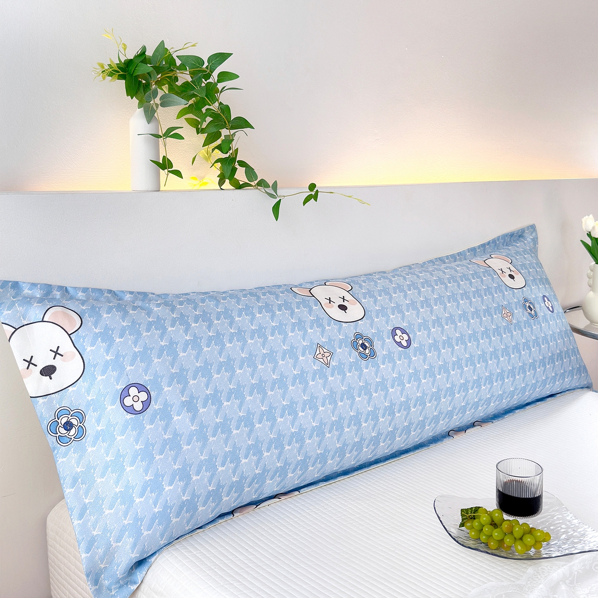 91家纺网 家纺一手货源 找家纺 云玲时尚 2025新款凉感丝双人枕枕头 千鸟格熊-蓝