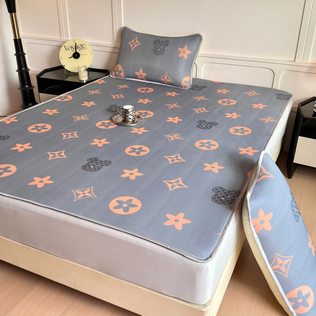 91家纺网 家纺一手货源 找家纺 （总）乐居家纺 2025新款凉感丝三明治床笠款凉席席子