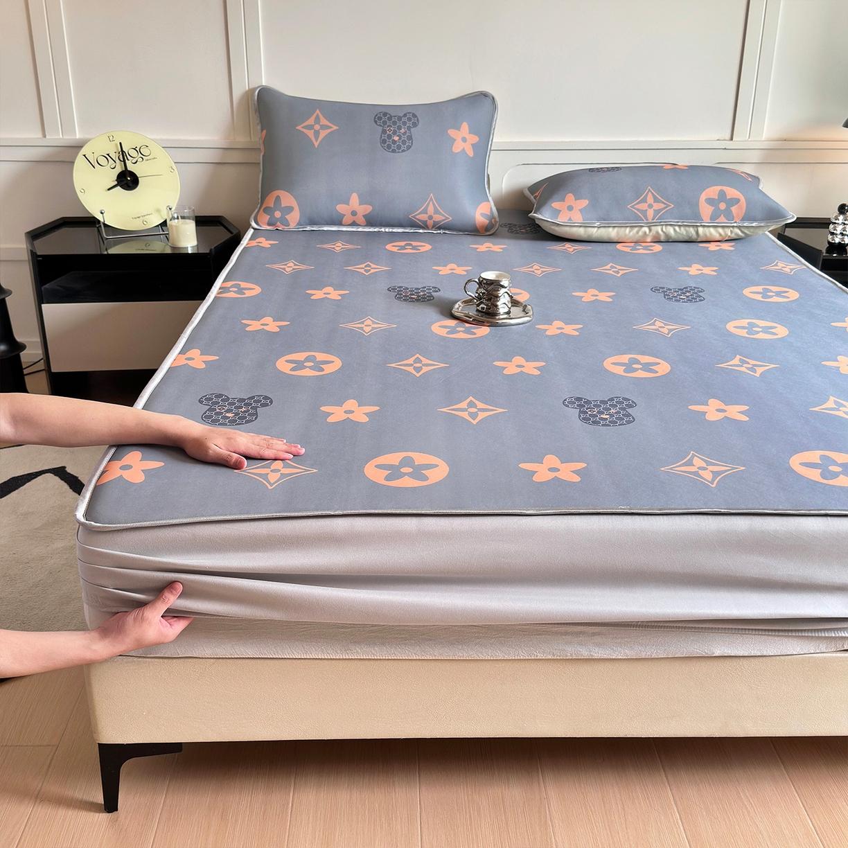 91家纺网 家纺一手货源 找家纺 乐居家纺 2025新款凉感丝三明治床笠款凉席席子 布莱迪