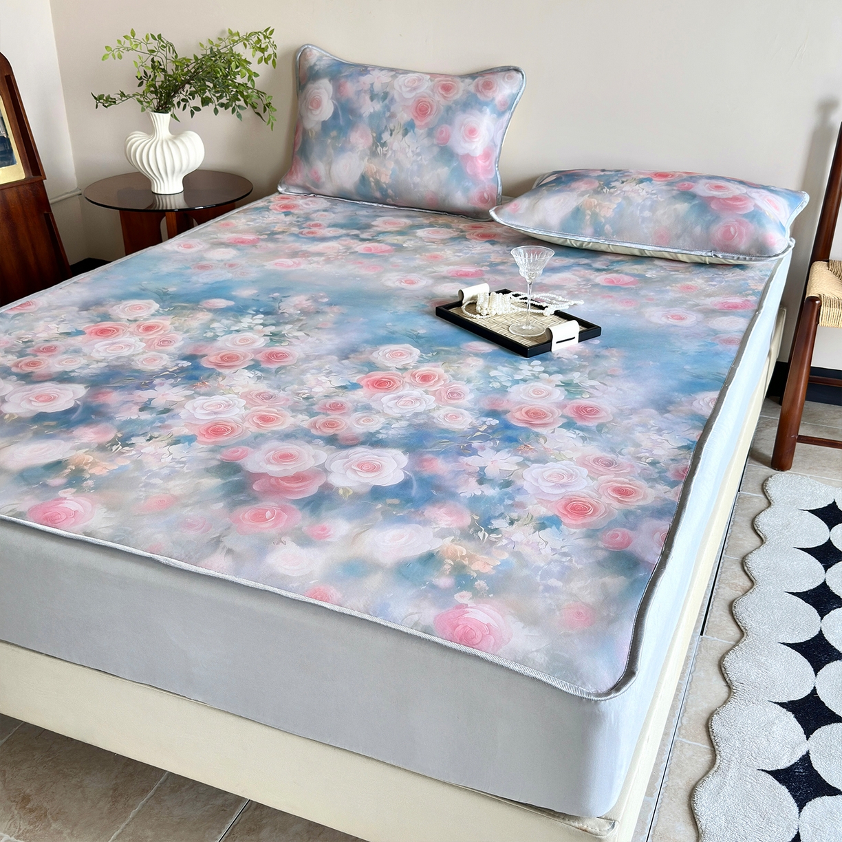 91家纺网 家纺一手货源 找家纺 乐居家纺 2025新款凉感丝三明治床笠款凉席席子 玫粉