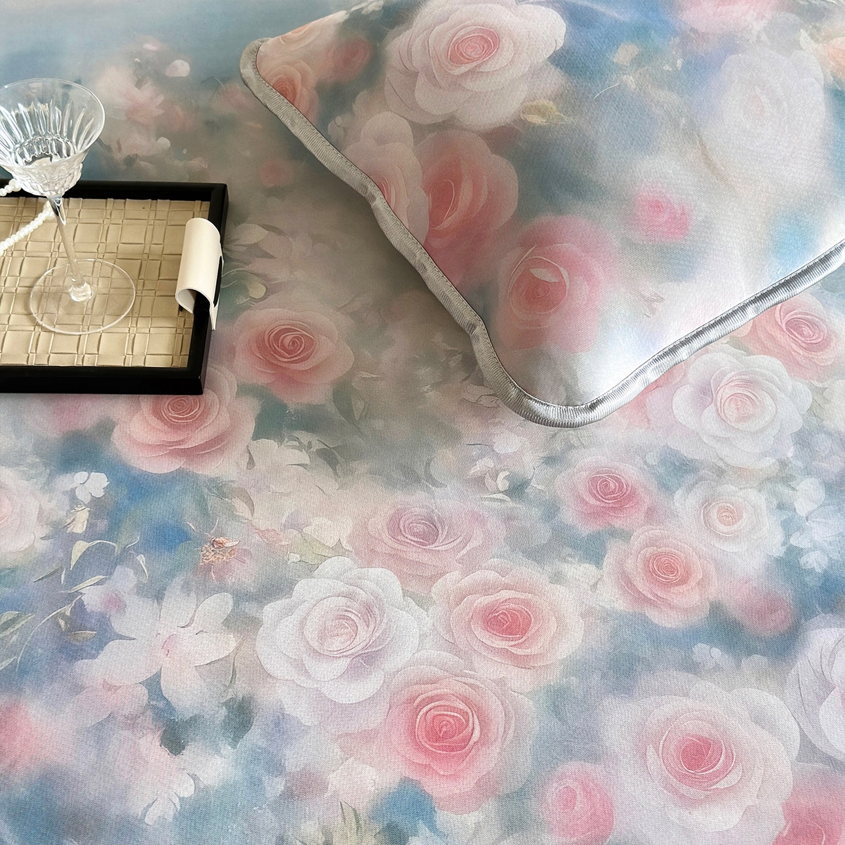 91家纺网 家纺一手货源 找家纺 乐居家纺 2025新款凉感丝三明治床笠款凉席席子 玫粉