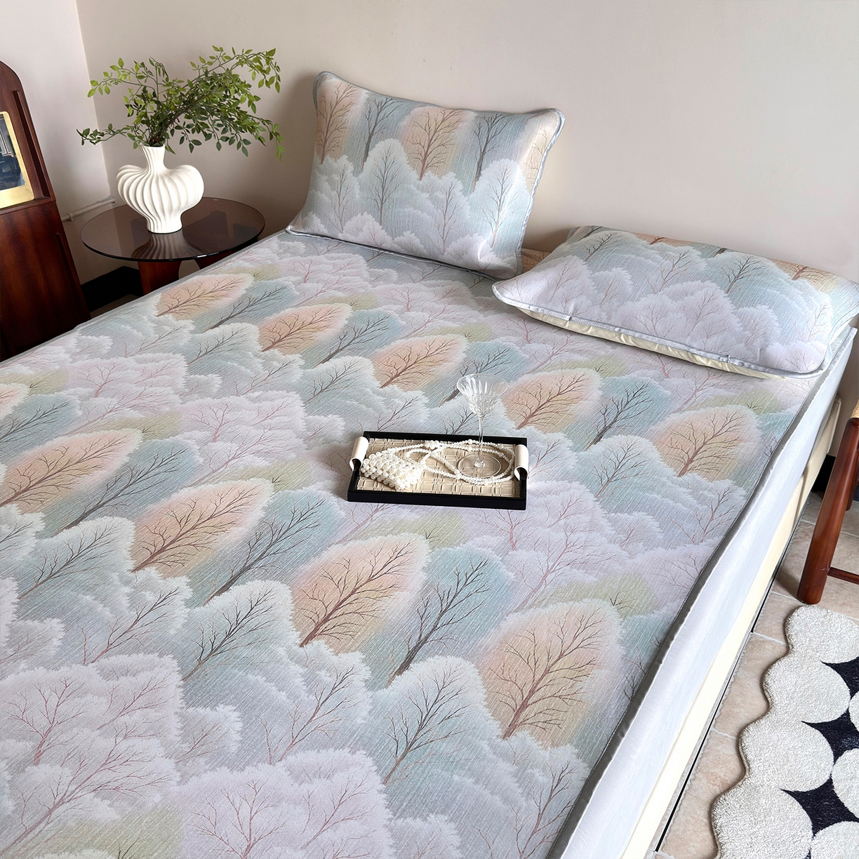 91家纺网 家纺一手货源 找家纺 乐居家纺 2025新款凉感丝三明治床笠款凉席席子 梦幻森林