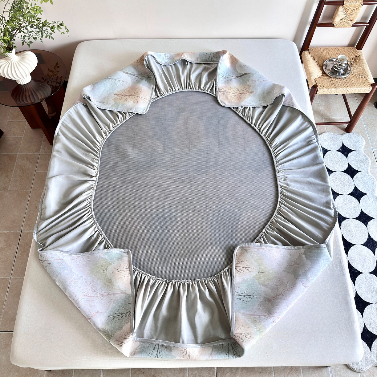 91家纺网 家纺一手货源 找家纺 乐居家纺 2025新款凉感丝三明治床笠款凉席席子 梦幻森林