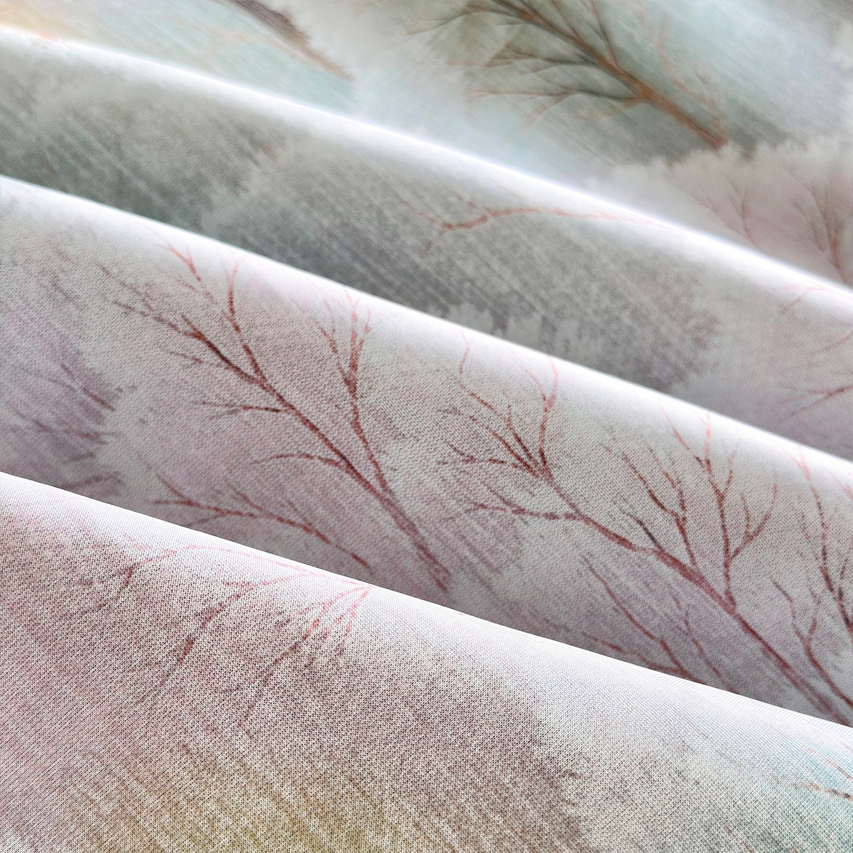 91家纺网 家纺一手货源 找家纺 乐居家纺 2025新款凉感丝三明治床笠款凉席席子 梦幻森林