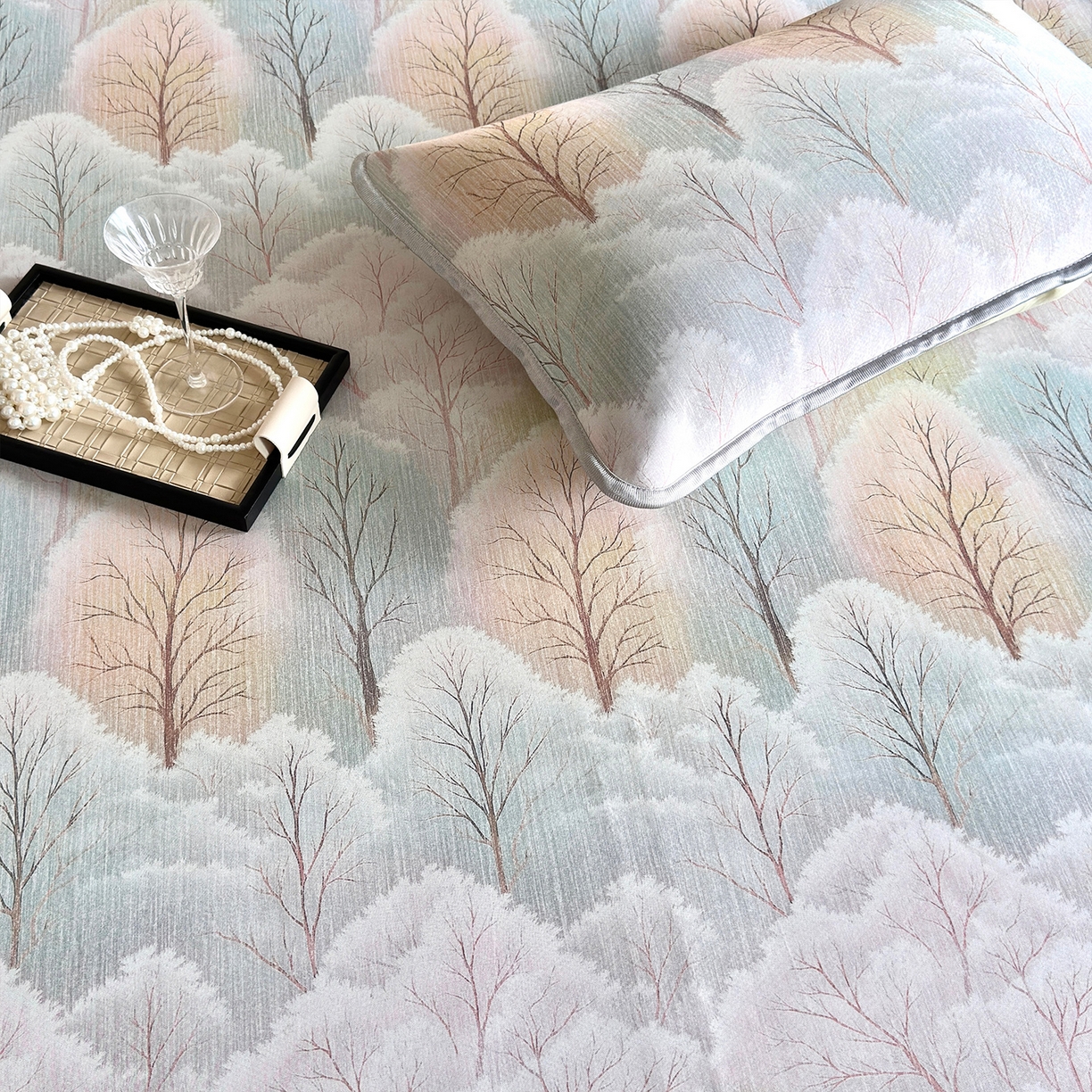 91家纺网 家纺一手货源 找家纺 乐居家纺 2025新款凉感丝三明治床笠款凉席席子 梦幻森林