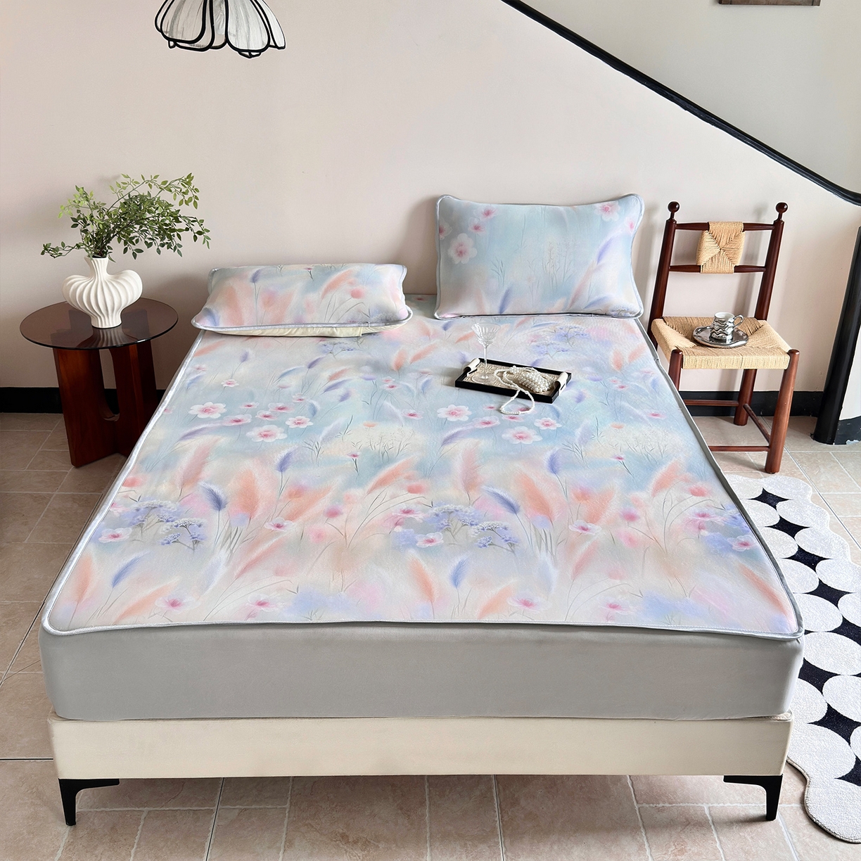 91家纺网 家纺一手货源 找家纺 乐居家纺 2025新款凉感丝三明治床笠款凉席席子 浅茵