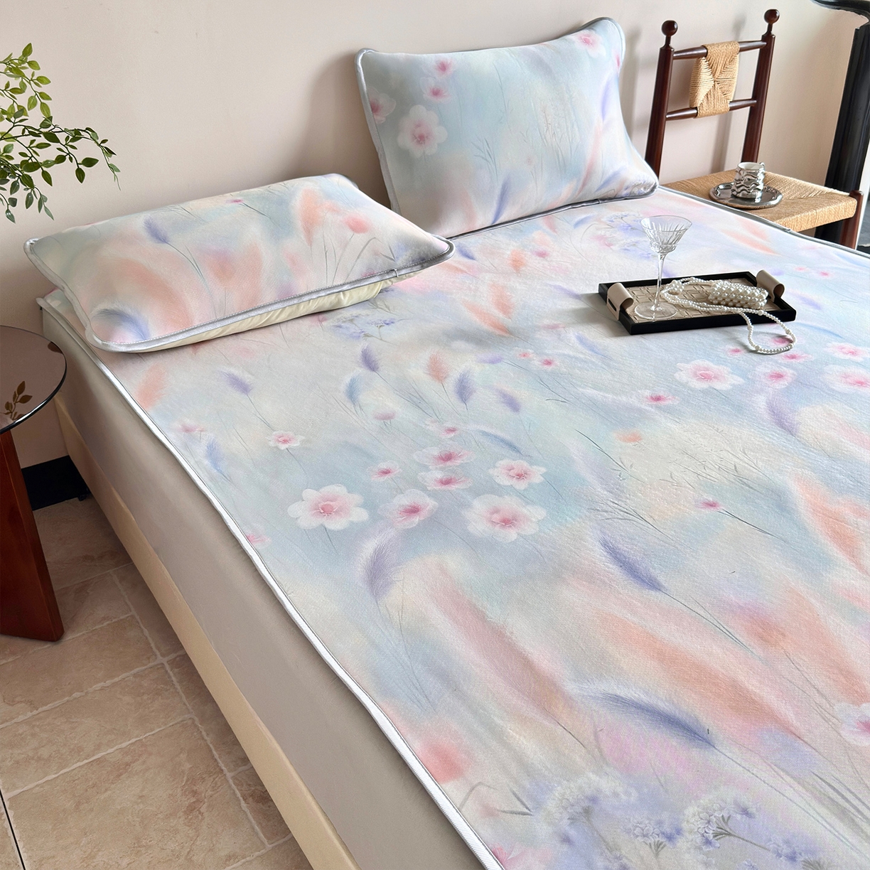 91家纺网 家纺一手货源 找家纺 乐居家纺 2025新款凉感丝三明治床笠款凉席席子 浅茵