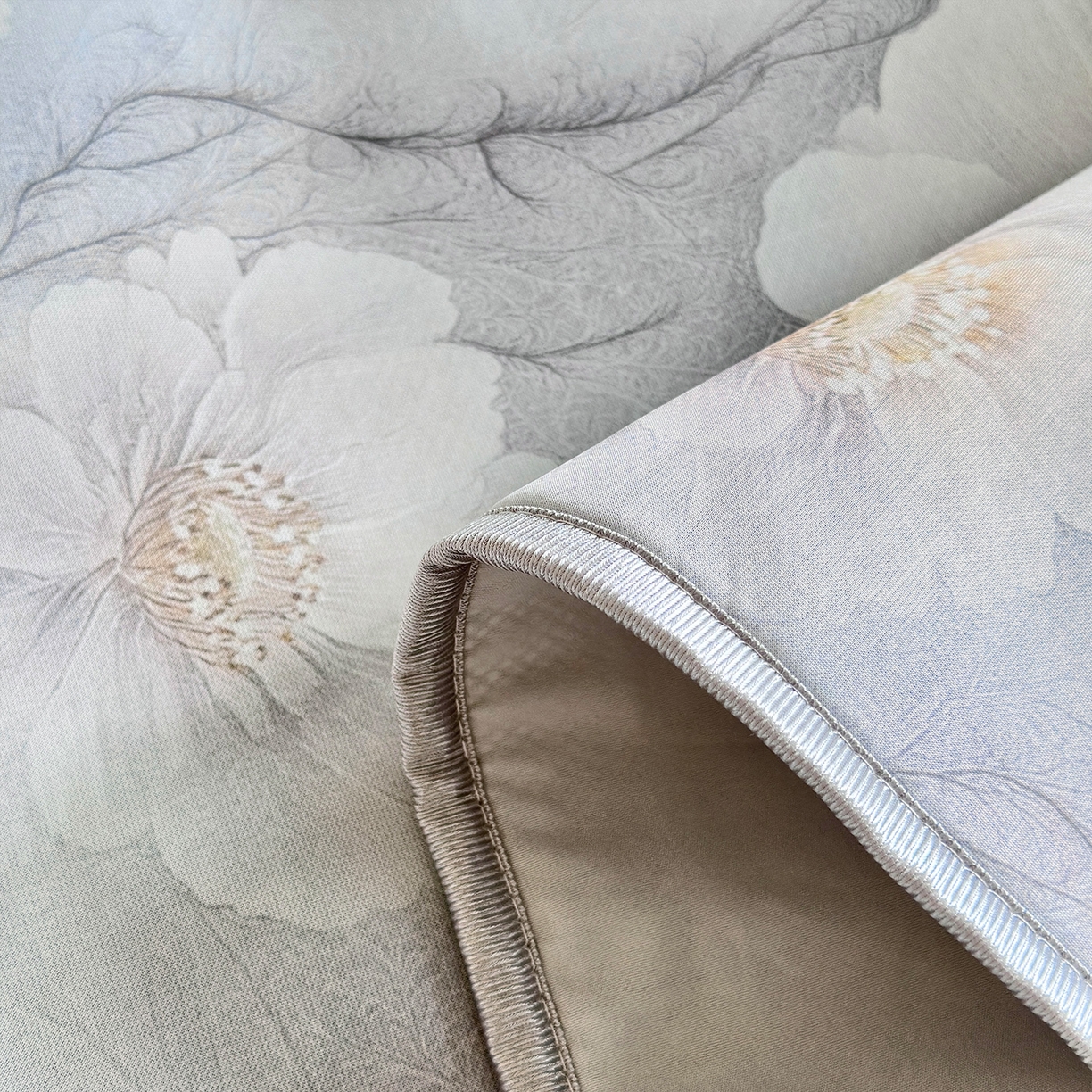 91家纺网 家纺一手货源 找家纺 乐居家纺 2025新款凉感丝三明治床笠款凉席席子 水墨