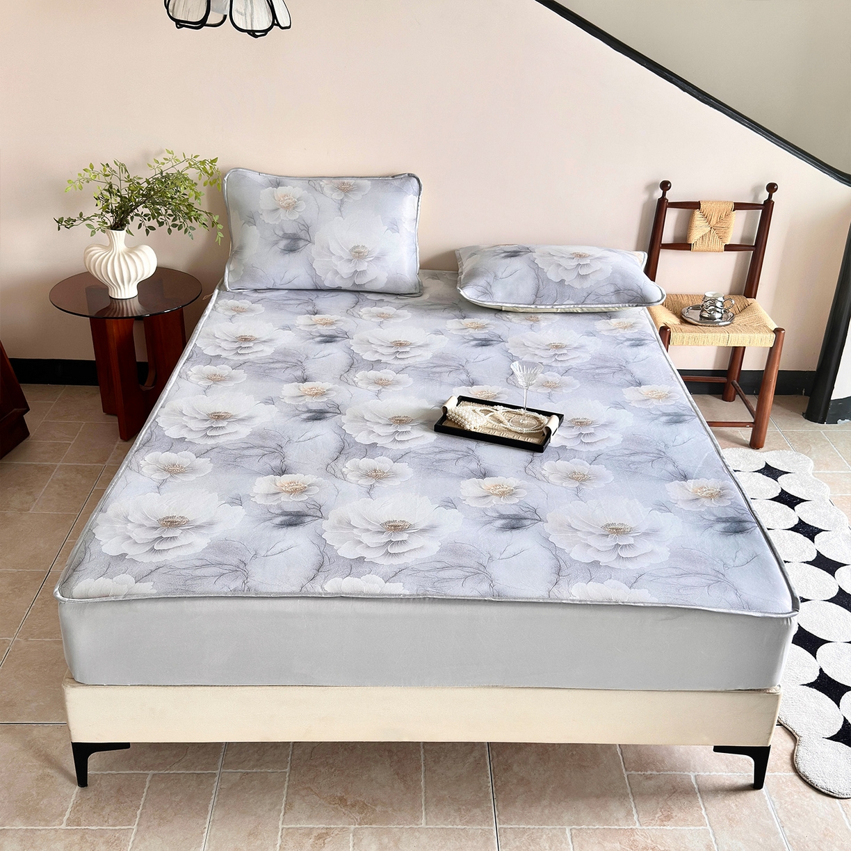 91家纺网 家纺一手货源 找家纺 乐居家纺 2025新款凉感丝三明治床笠款凉席席子 水墨