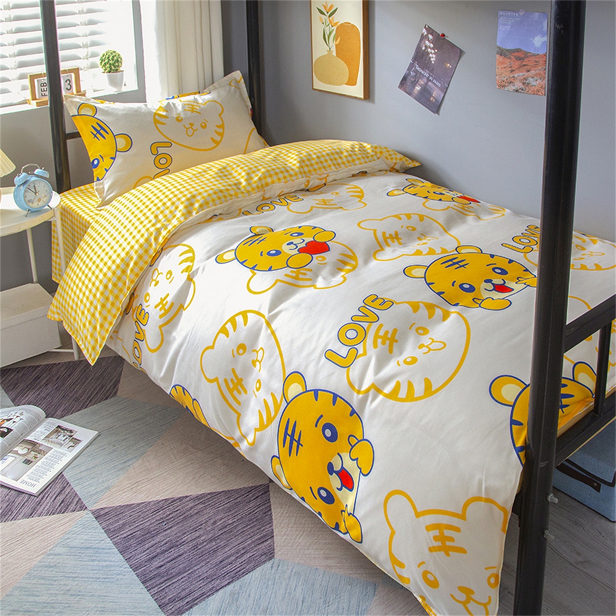 91家纺网 家纺一手货源 找家纺 曼璐2025新款学生床笠三件套四件套 虎虎生威