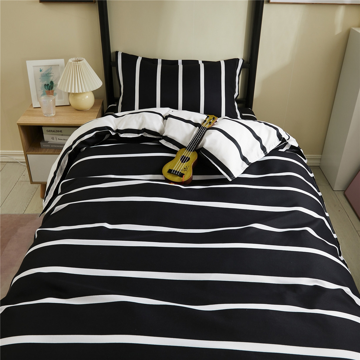 91家纺网 家纺一手货源 找家纺 曼璐2025新款学生床笠三件套四件套 简约人生