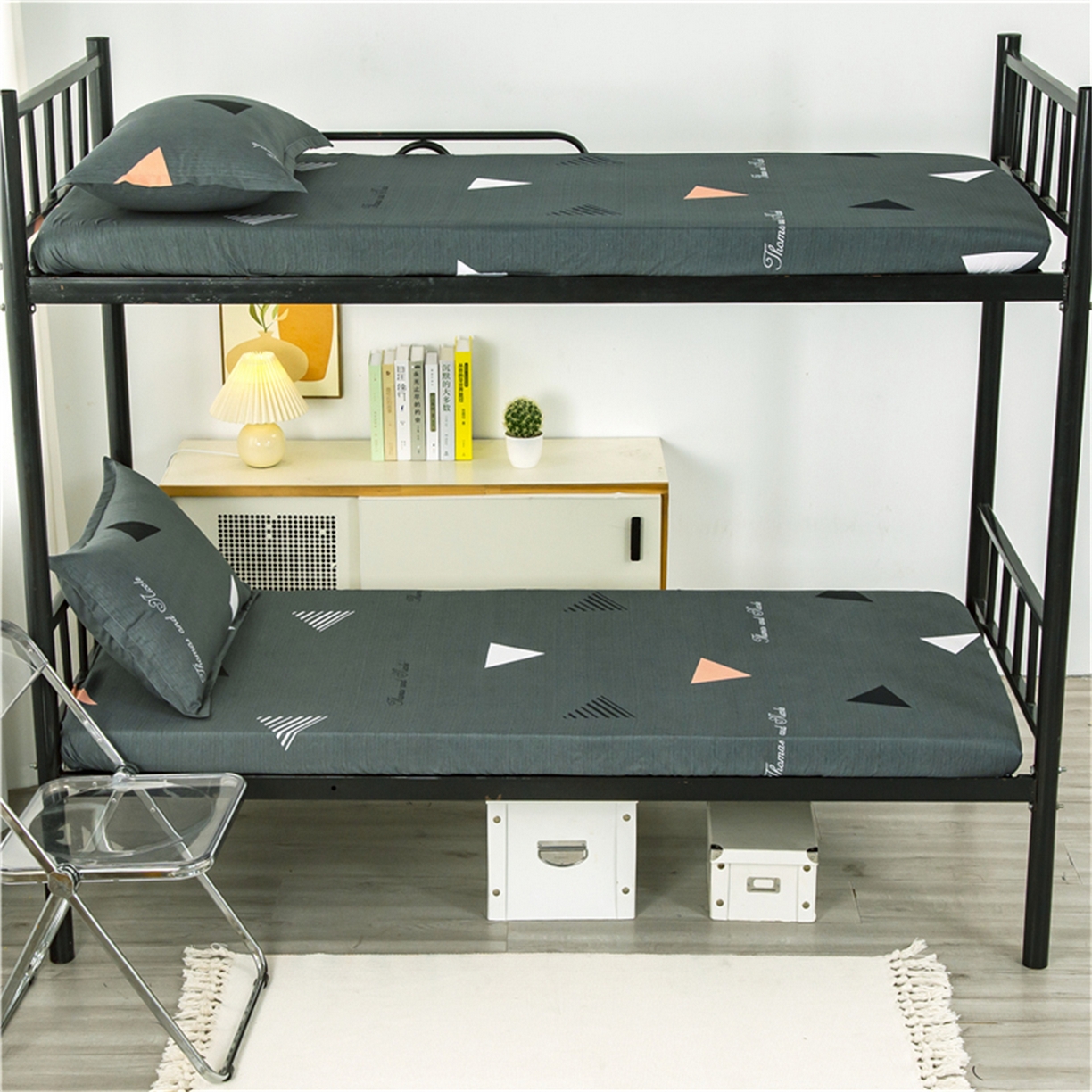 91家纺网 家纺一手货源 找家纺 曼璐2025新款学生床笠三件套四件套 简约三角