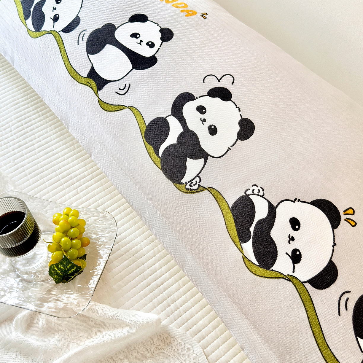 91家纺网 家纺一手货源 找家纺 乐居家纺 2025新款凉感高密冰丝双人印花枕套+内芯 熊猫-灰